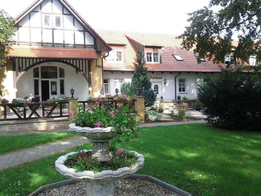 Hotel Altes Badehaus Bad Dürrenberg Exterior foto